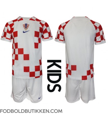 Kroatien Hjemmebanetrøje Børn VM 2022 Kortærmet (+ Korte bukser)